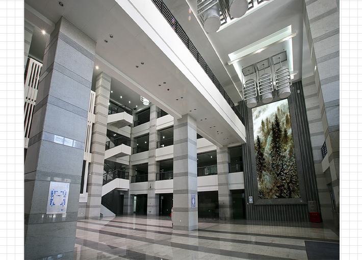 哈尔滨理工大学教学主楼9